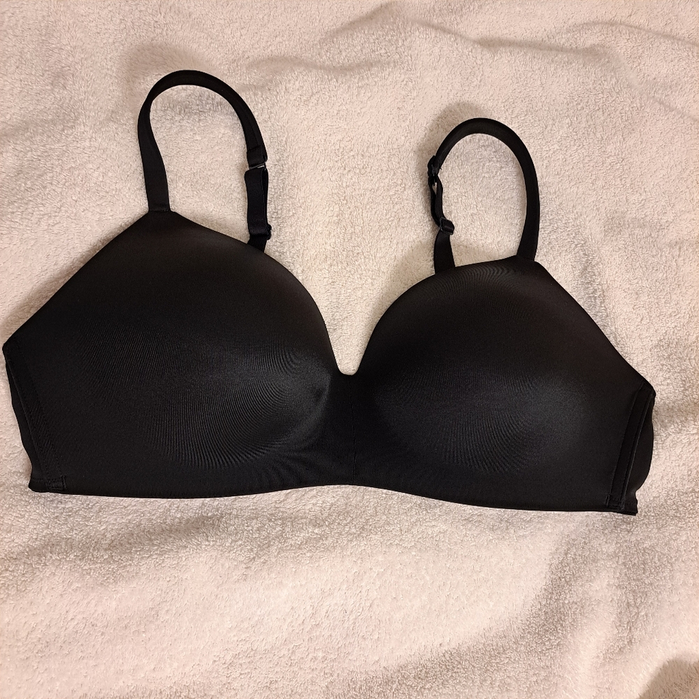 Cacique 42C Wire Free Black Bra